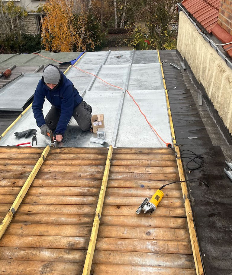 Demande de devis gratuit à Cazeaud Couverture, entreprise de couverture à Saint-Maur-des-Fossés (94100) dans le Val de Marne (94)